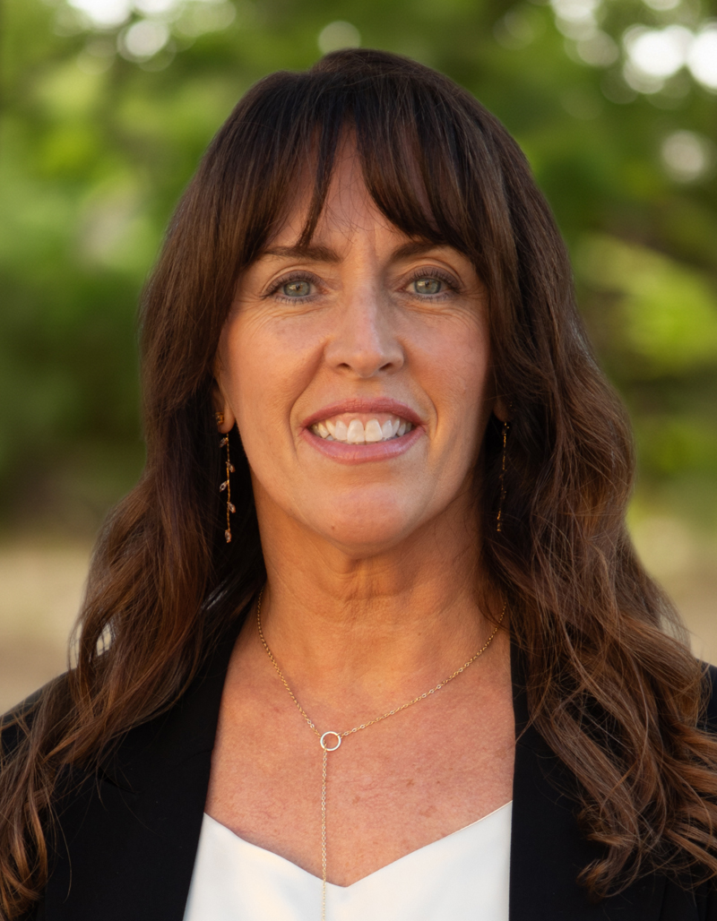 2025-10_Jennifer Moore